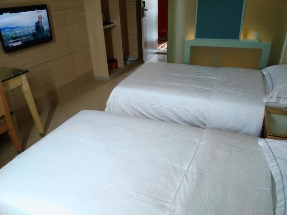 Luck 7 Inn Yichang Cbd Exterior foto
