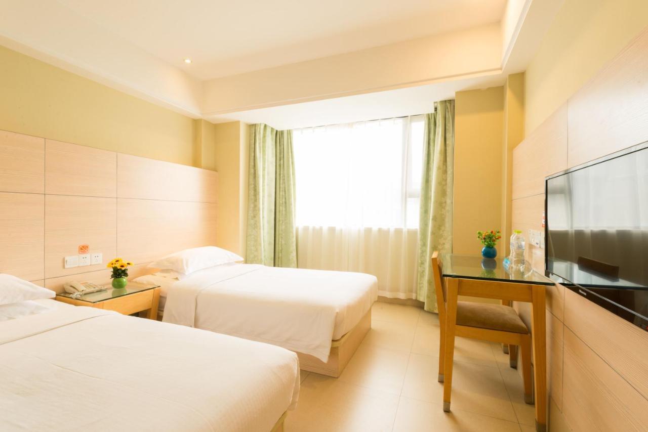 Luck 7 Inn Yichang Cbd Exterior foto